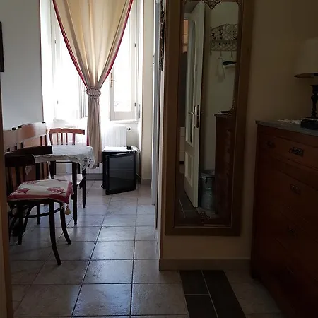 Da Agnese Locazioni Brevi Πανσιόν 2*